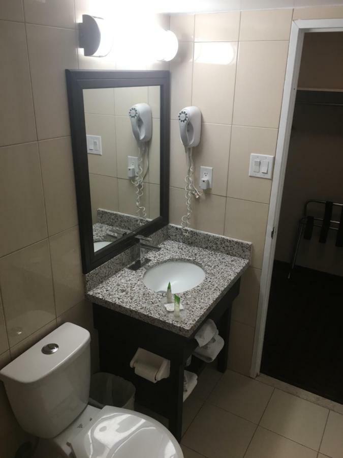 Comfort Inn Meadowvale Mississauga Zewnętrze zdjęcie
